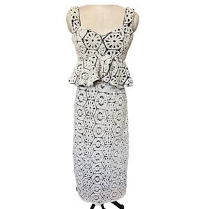 NWT Never A Wallflower Crochet Sweetheart Top & Maxi Skirt Set Size XS